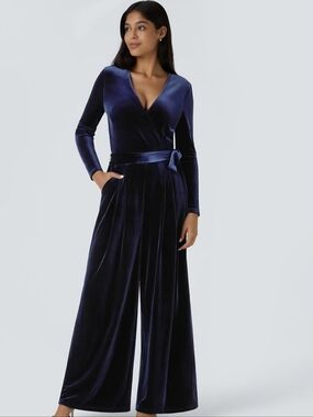 Halara Velvet Jumpsuit 💙